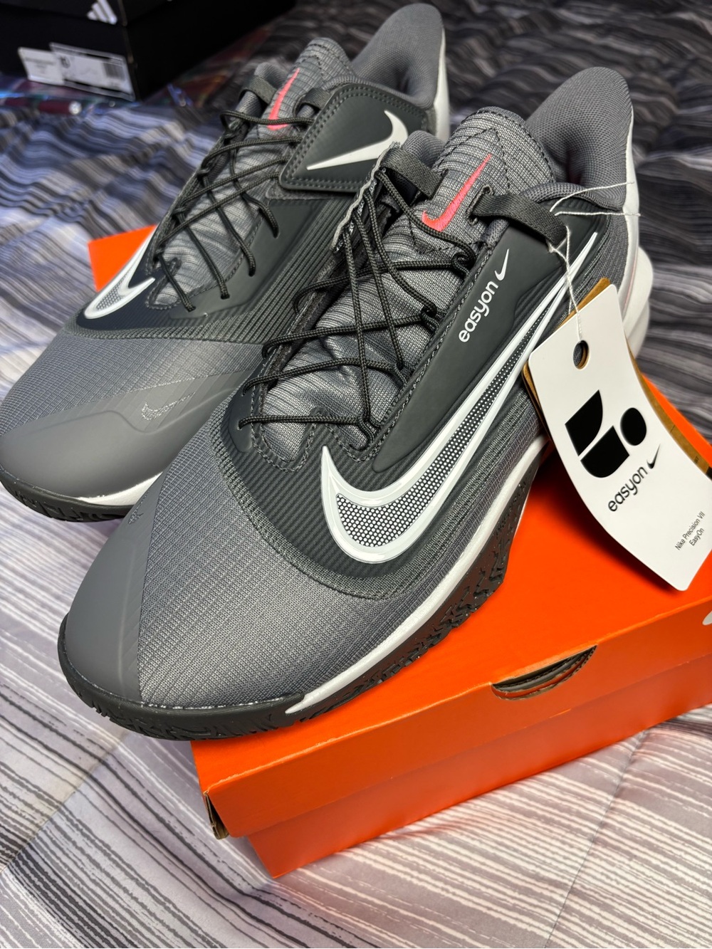 Nike Easton precision VII Men’s Gray and Black EasyOn athletic shoes